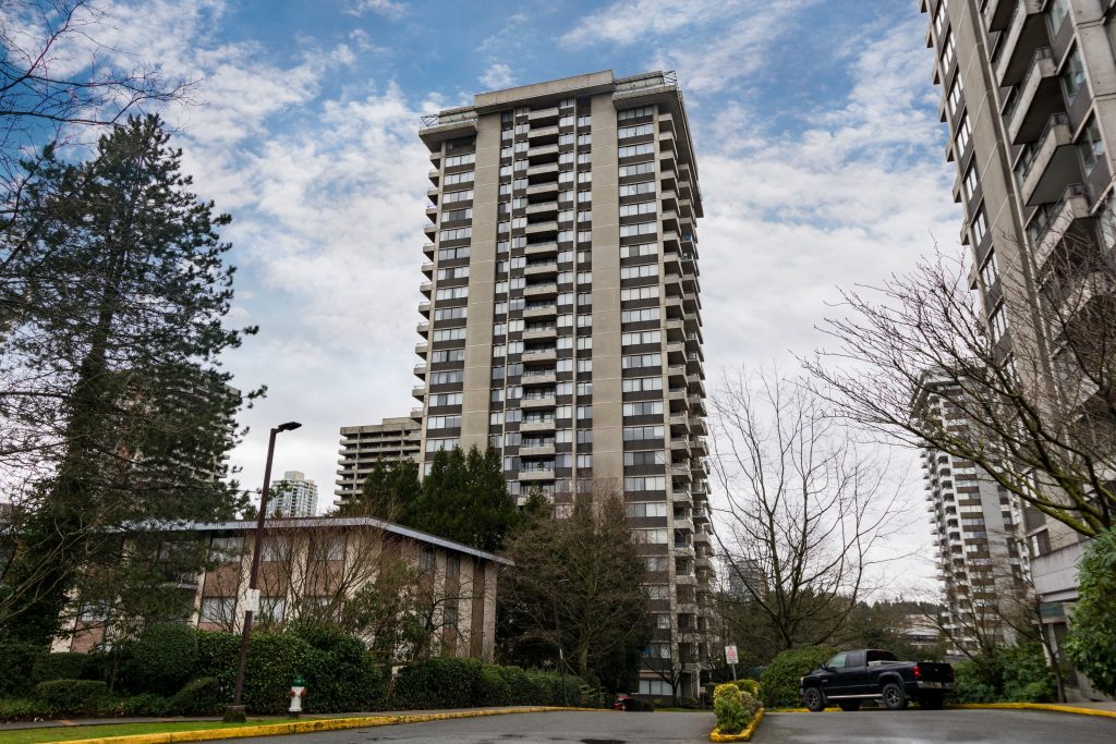 1007 – 3970 Carrigan Court, Burnaby BC V3N 4S5