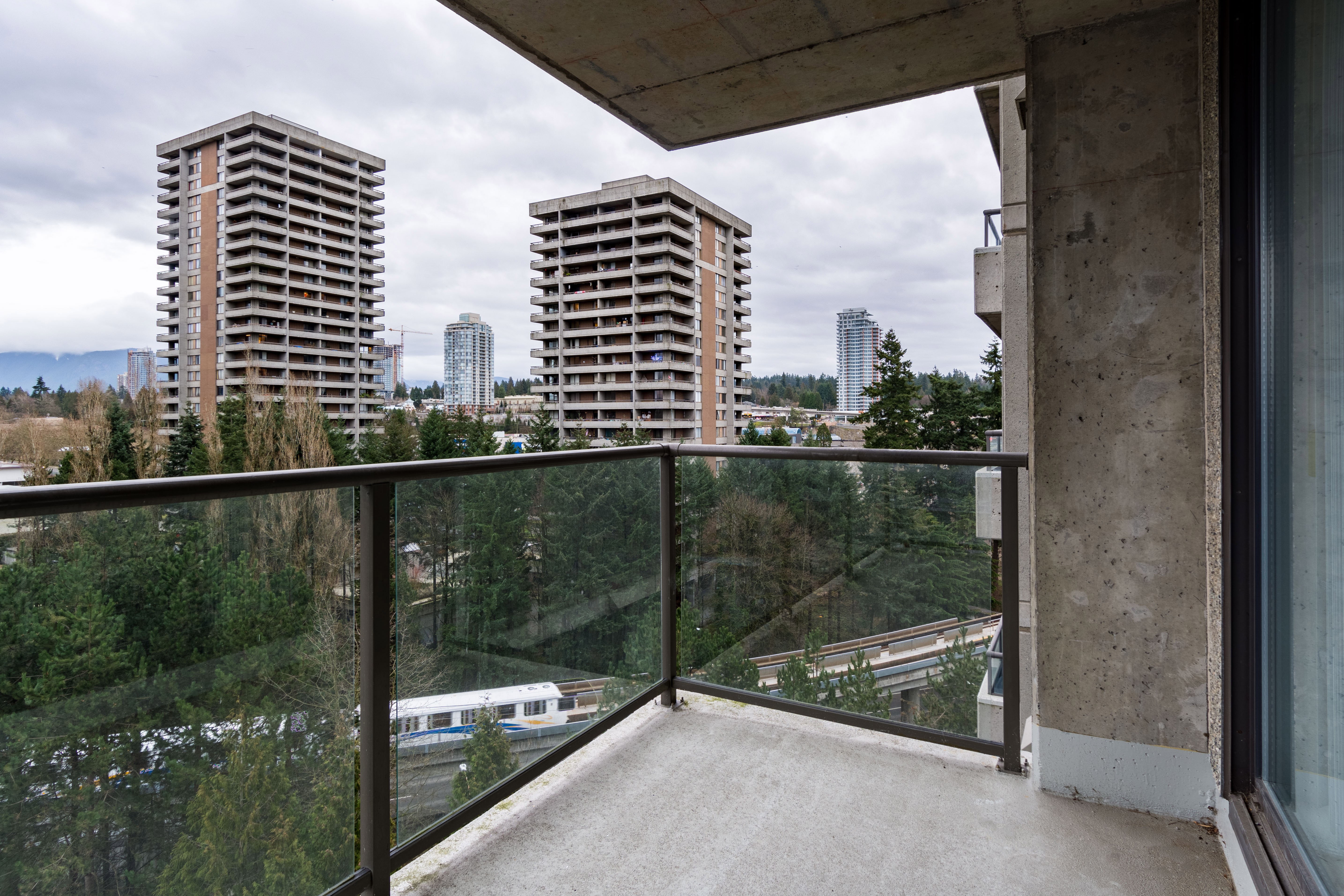 1007 - 3970 Carrigan Court, Burnaby BC 10