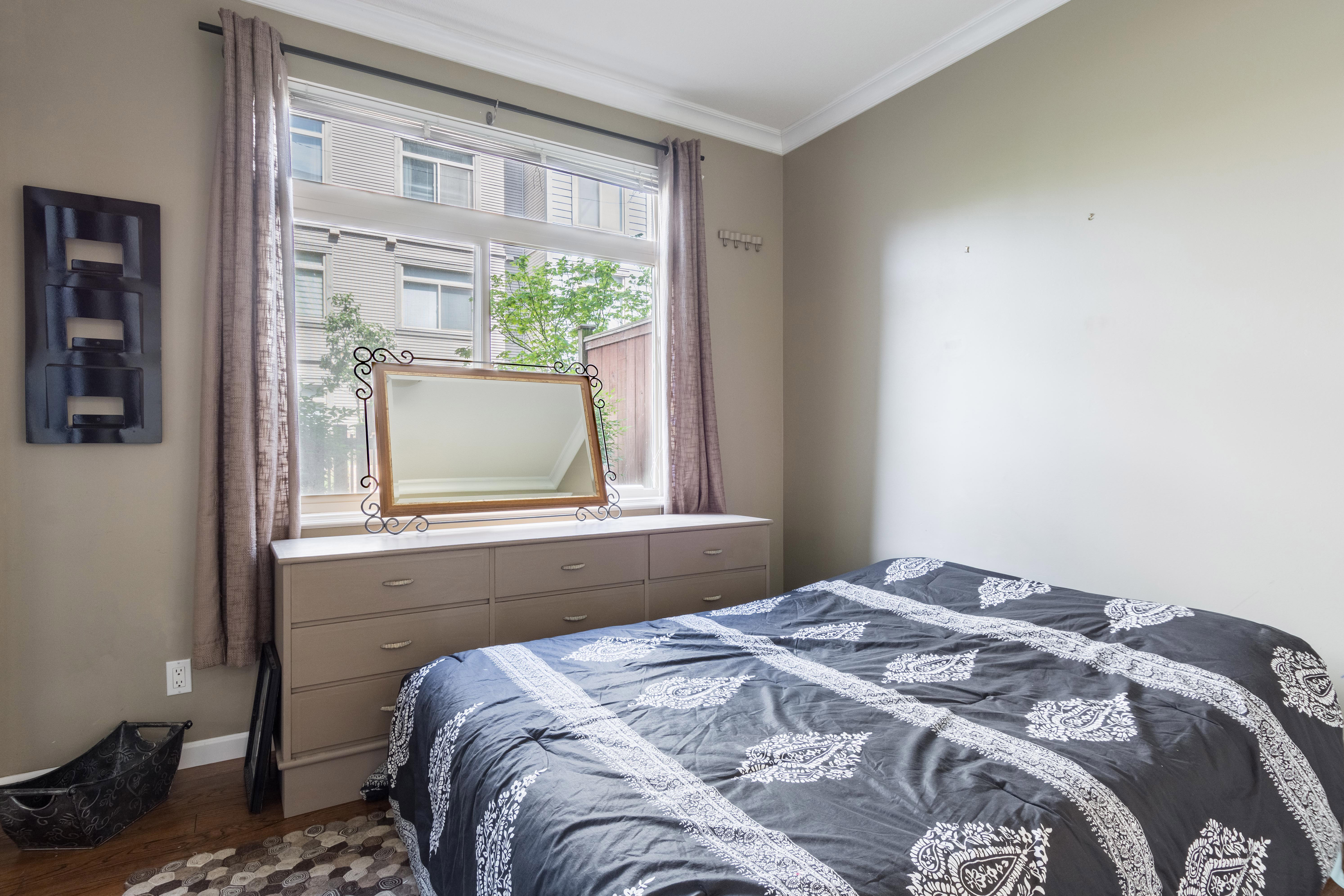 110-15385 101A Avenue, Surrey 10