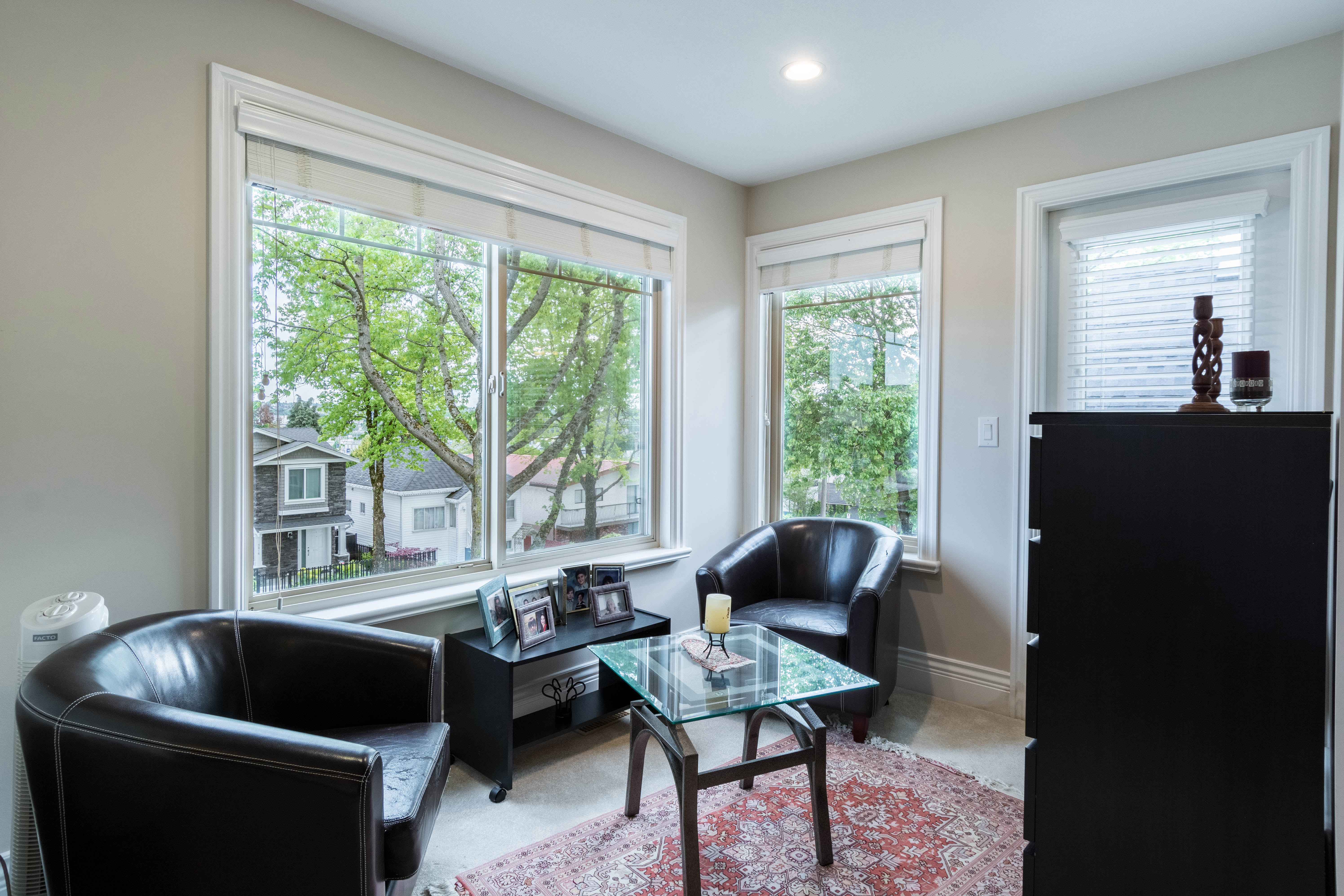 3849 Parker Street, Burnaby 4