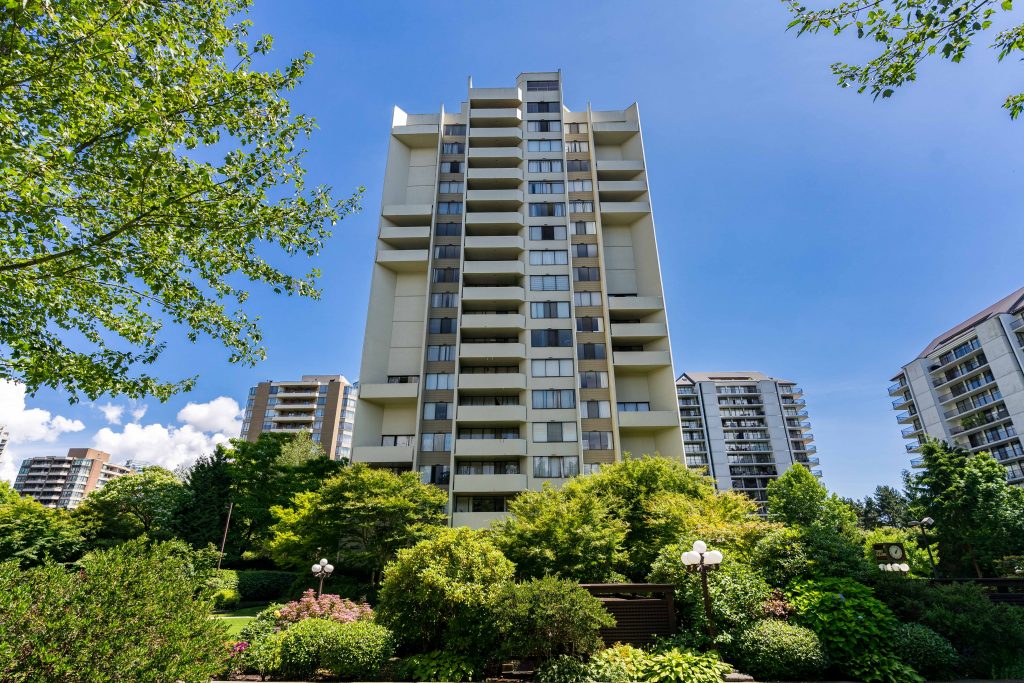 1910 4300 Mayberry Street, Burnaby