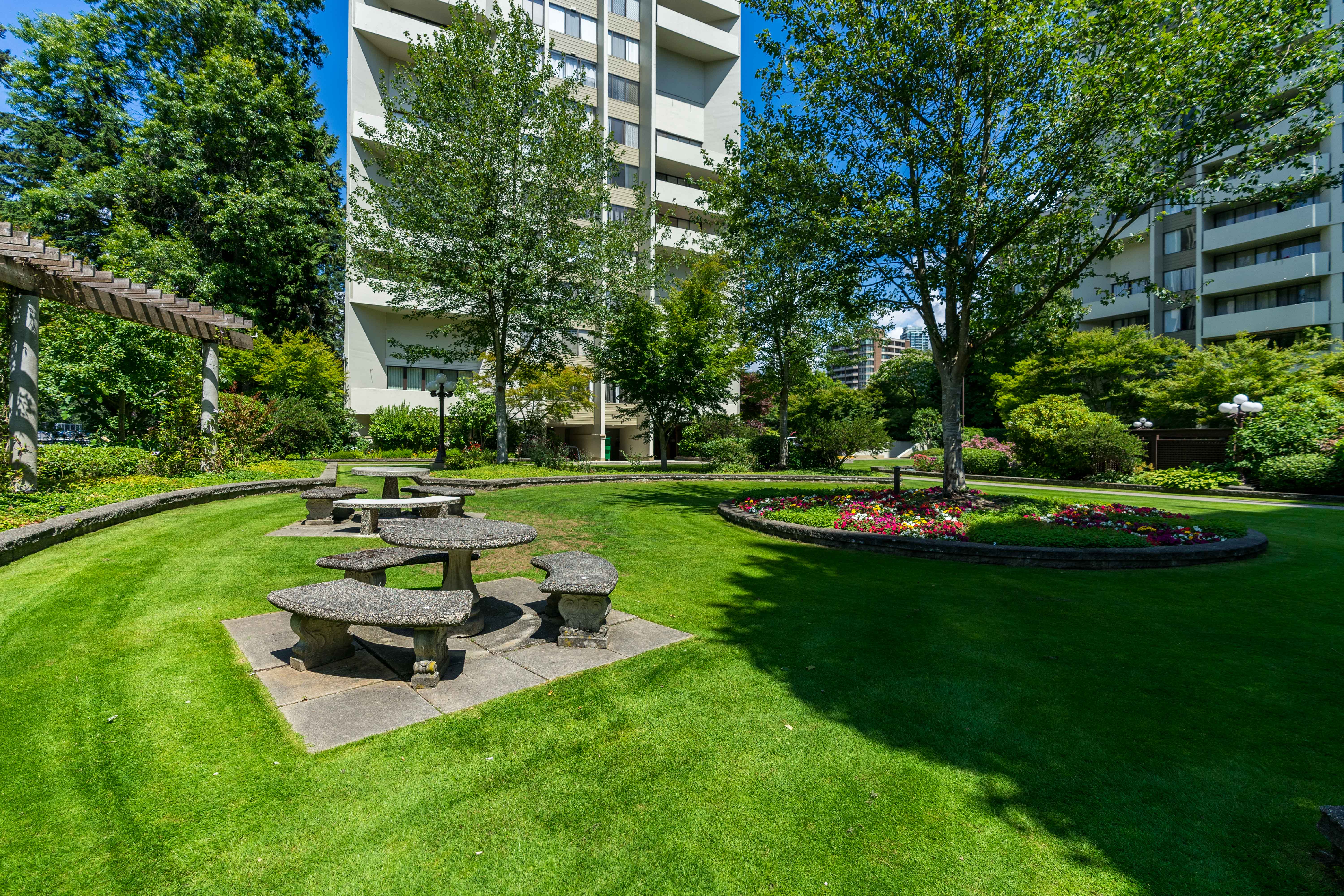 1910 4300 Mayberry Street, Burnaby, BC 12