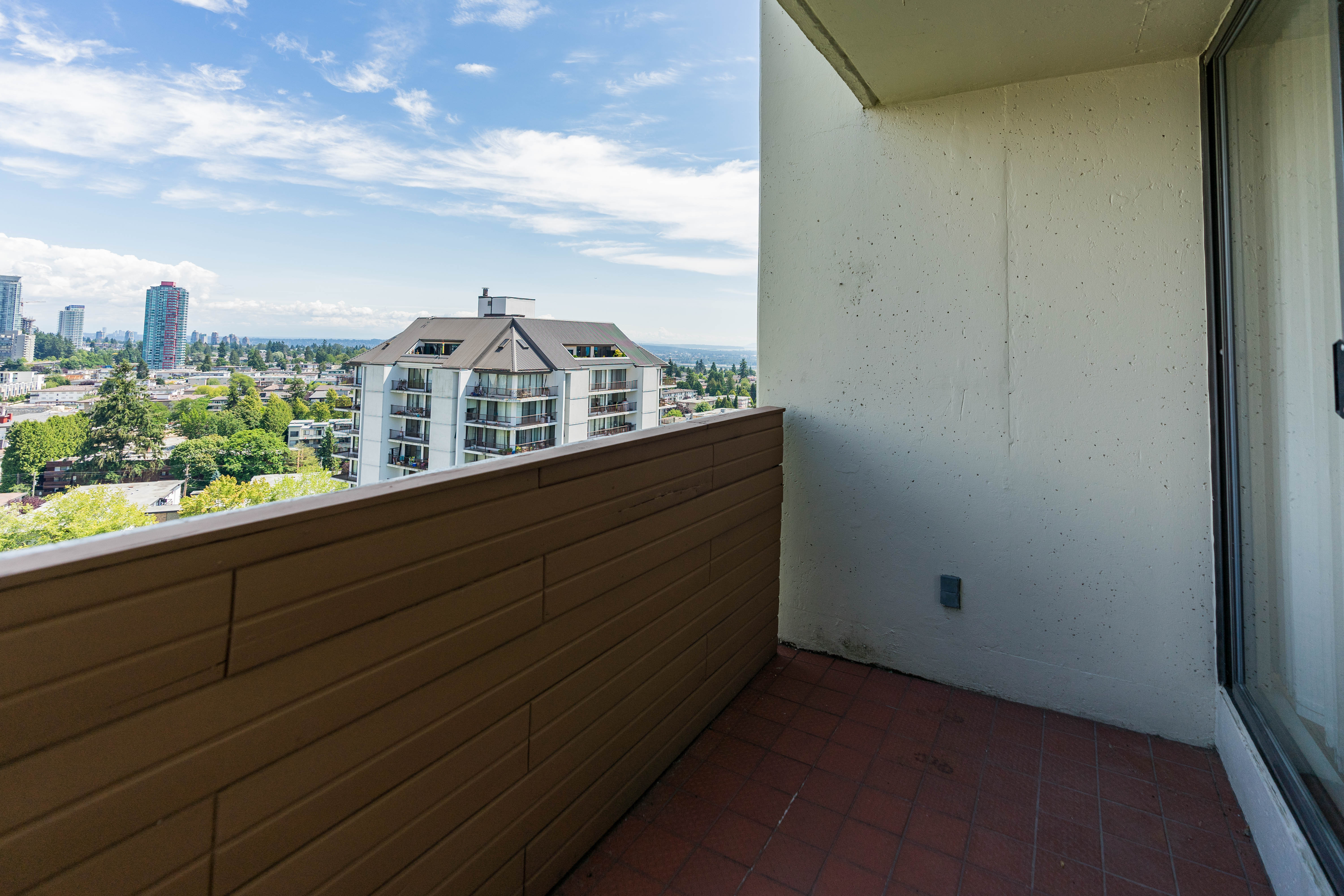 1910 4300 Mayberry Street, Burnaby, BC 3
