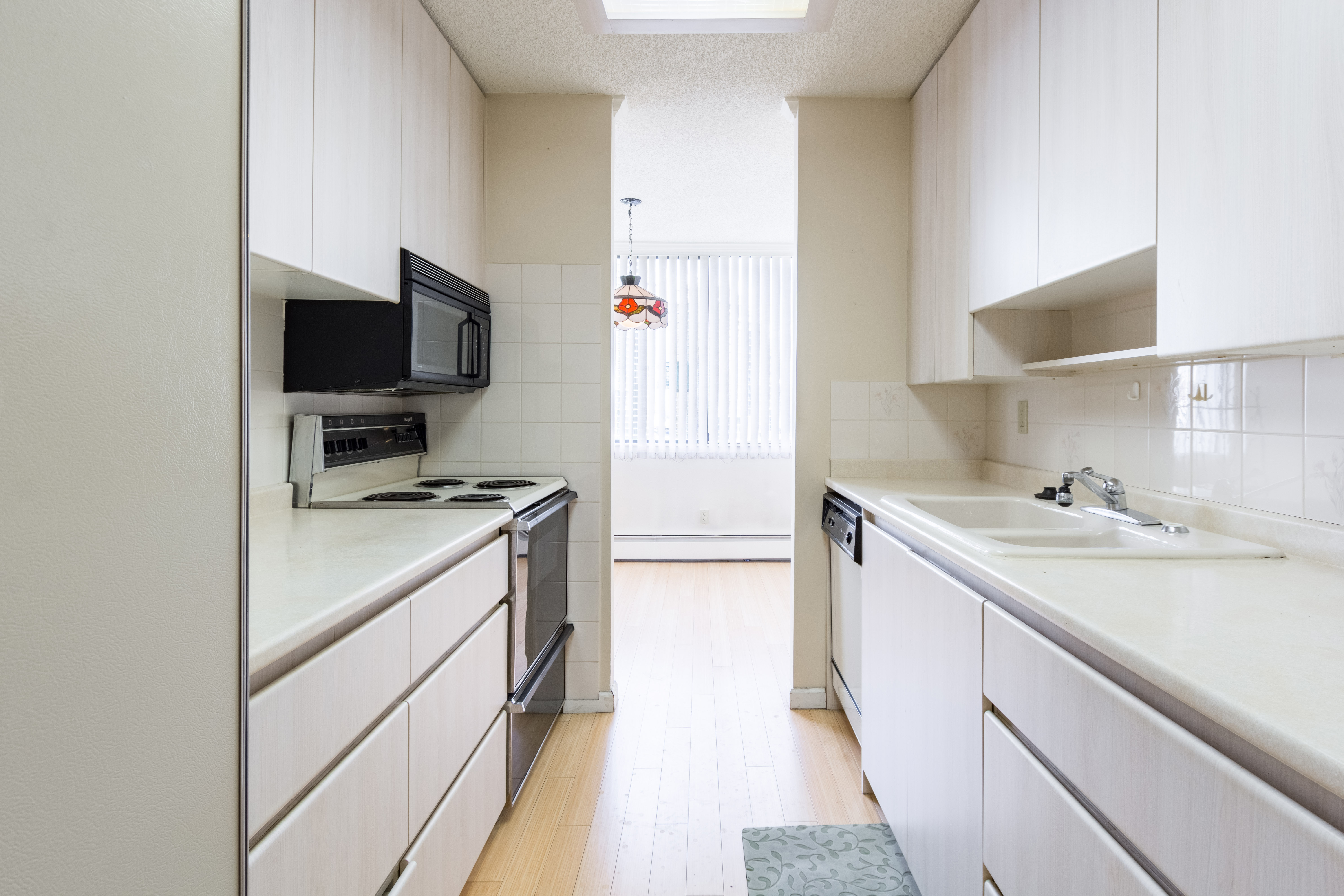 1910 4300 Mayberry Street, Burnaby, BC 19