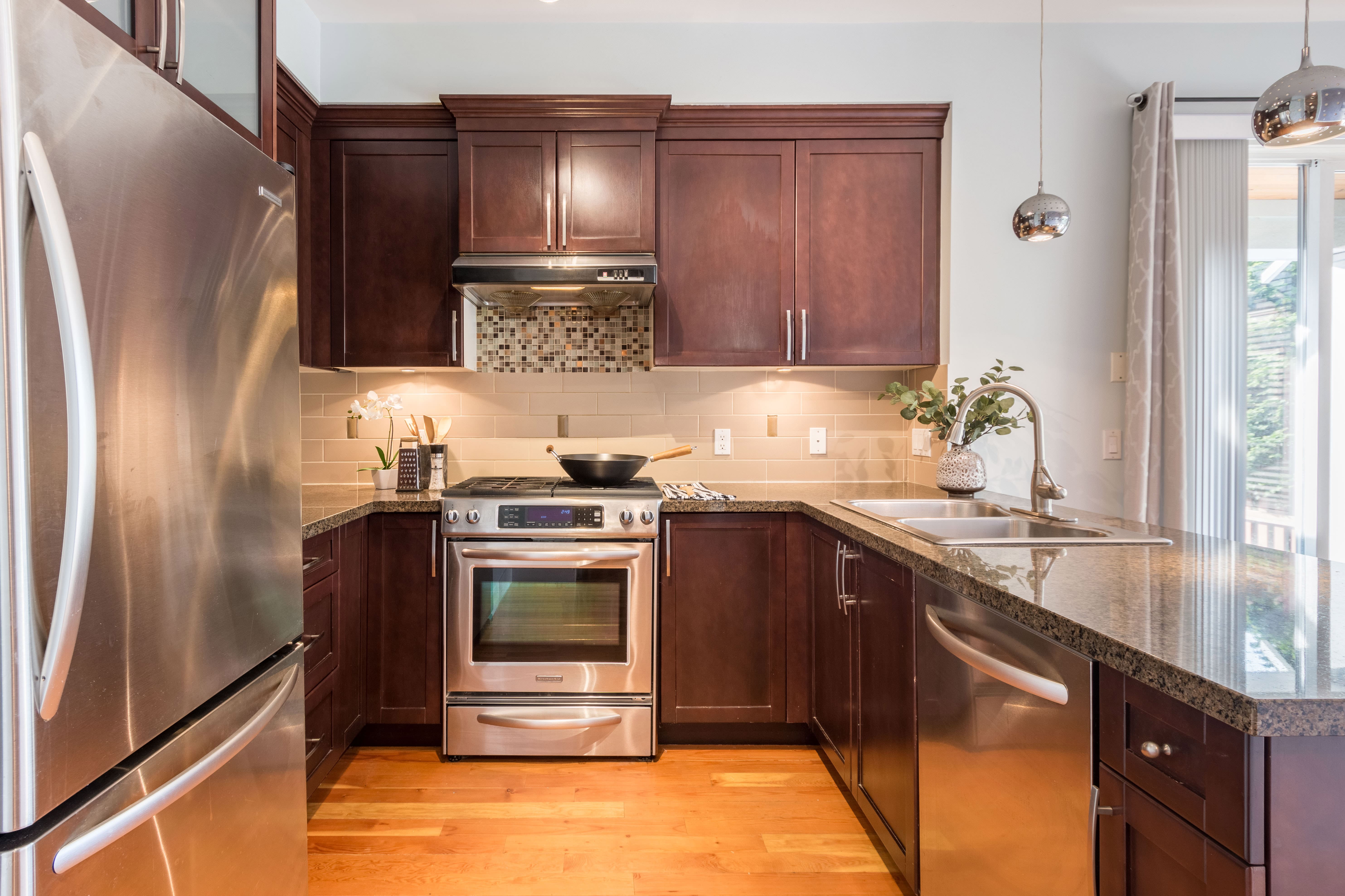250 Furness Street, New Westminster 7