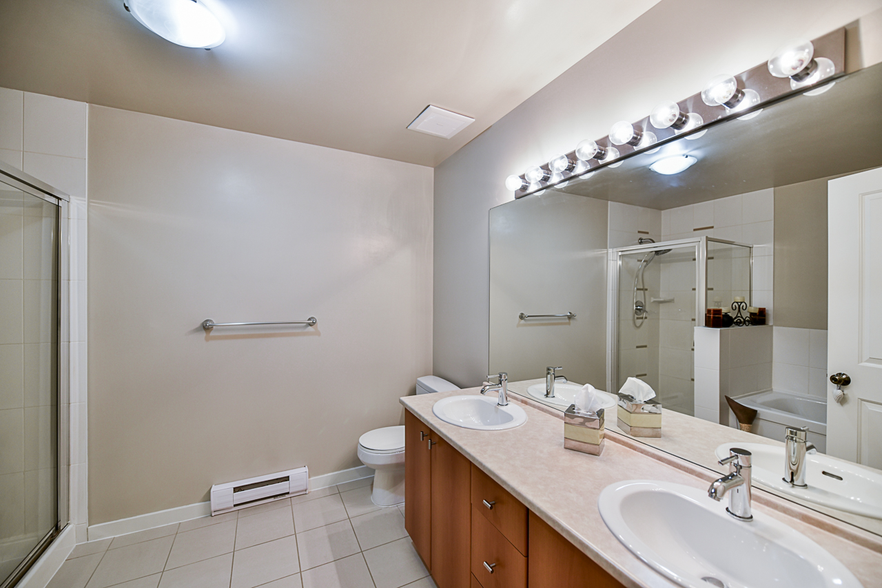 32 9229 University Crescent, Burnaby, V5A 4Z2 14