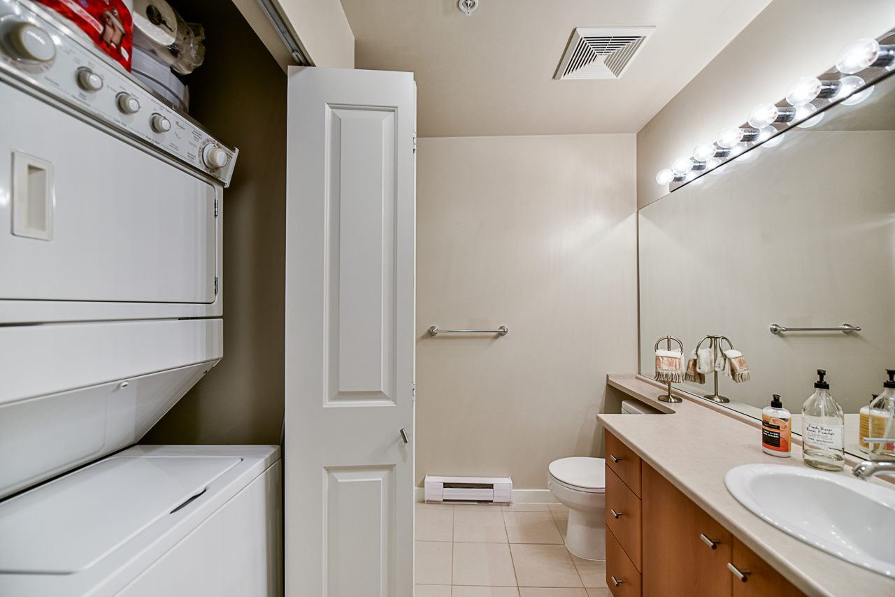 32 9229 University Crescent, Burnaby, V5A 4Z2 17