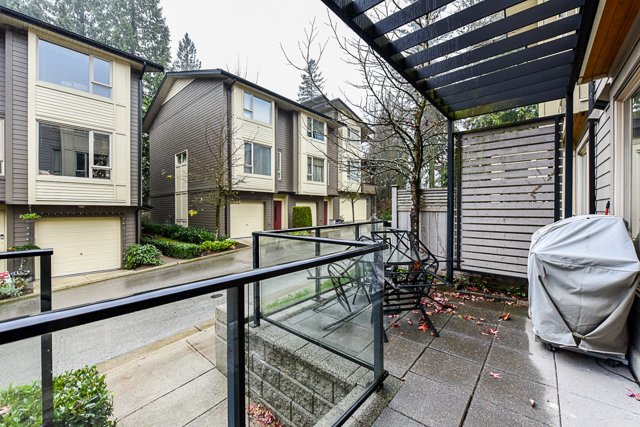 32 9229 University Crescent, Burnaby, V5A 4Z2 4