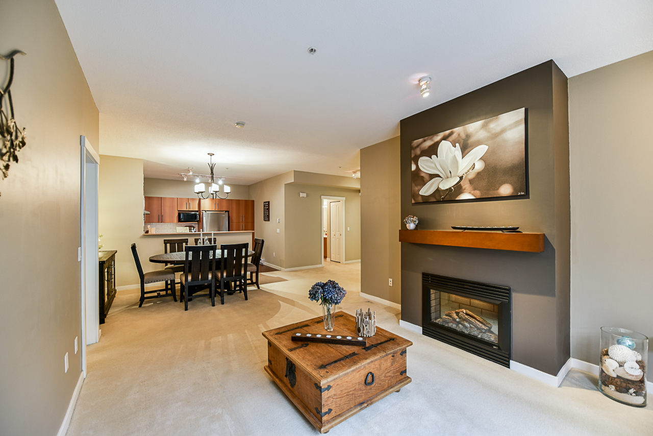 32 9229 University Crescent, Burnaby, V5A 4Z2 7