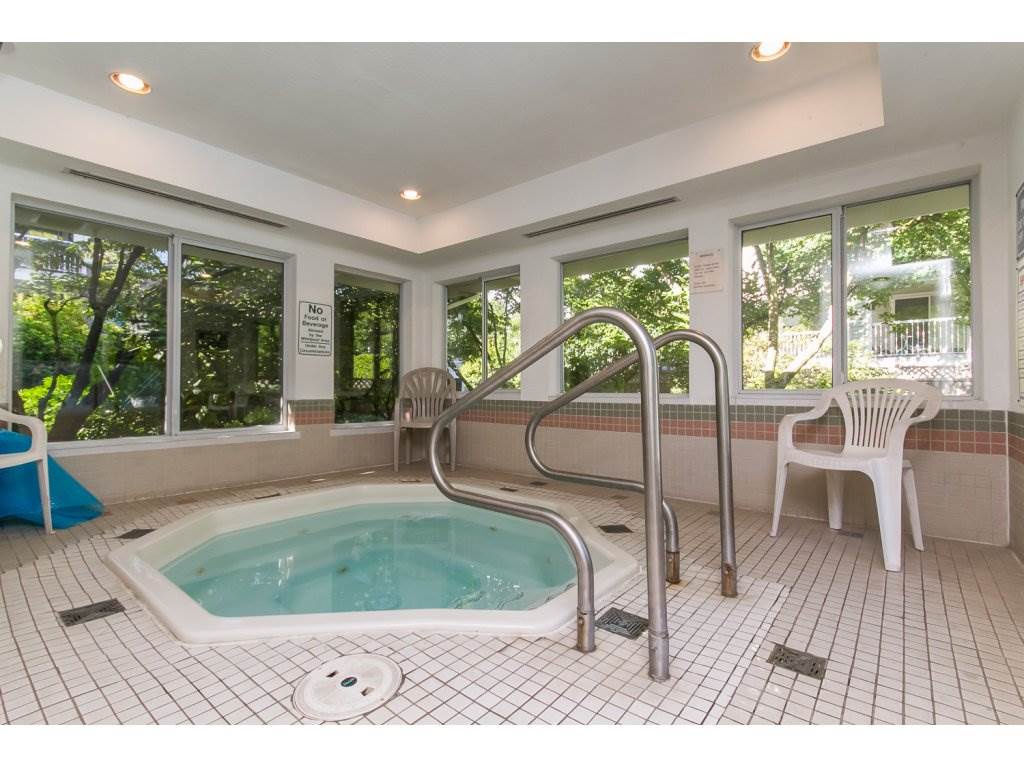 302 9650 148 Street, Surrey 4