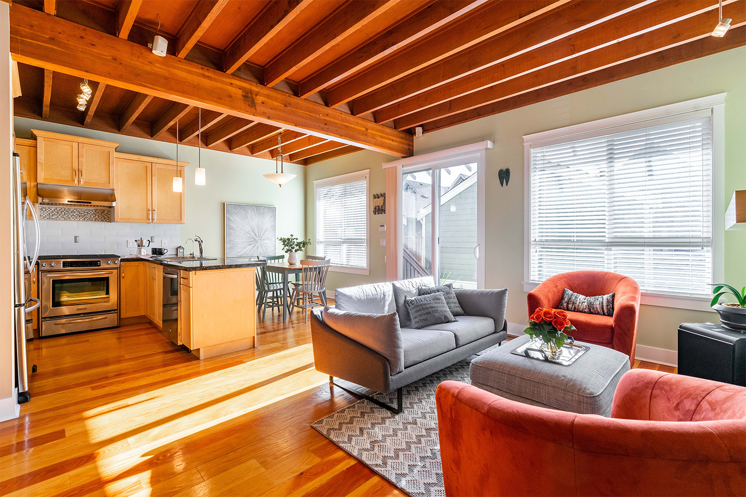 238 Furness Street, New Westminster 33