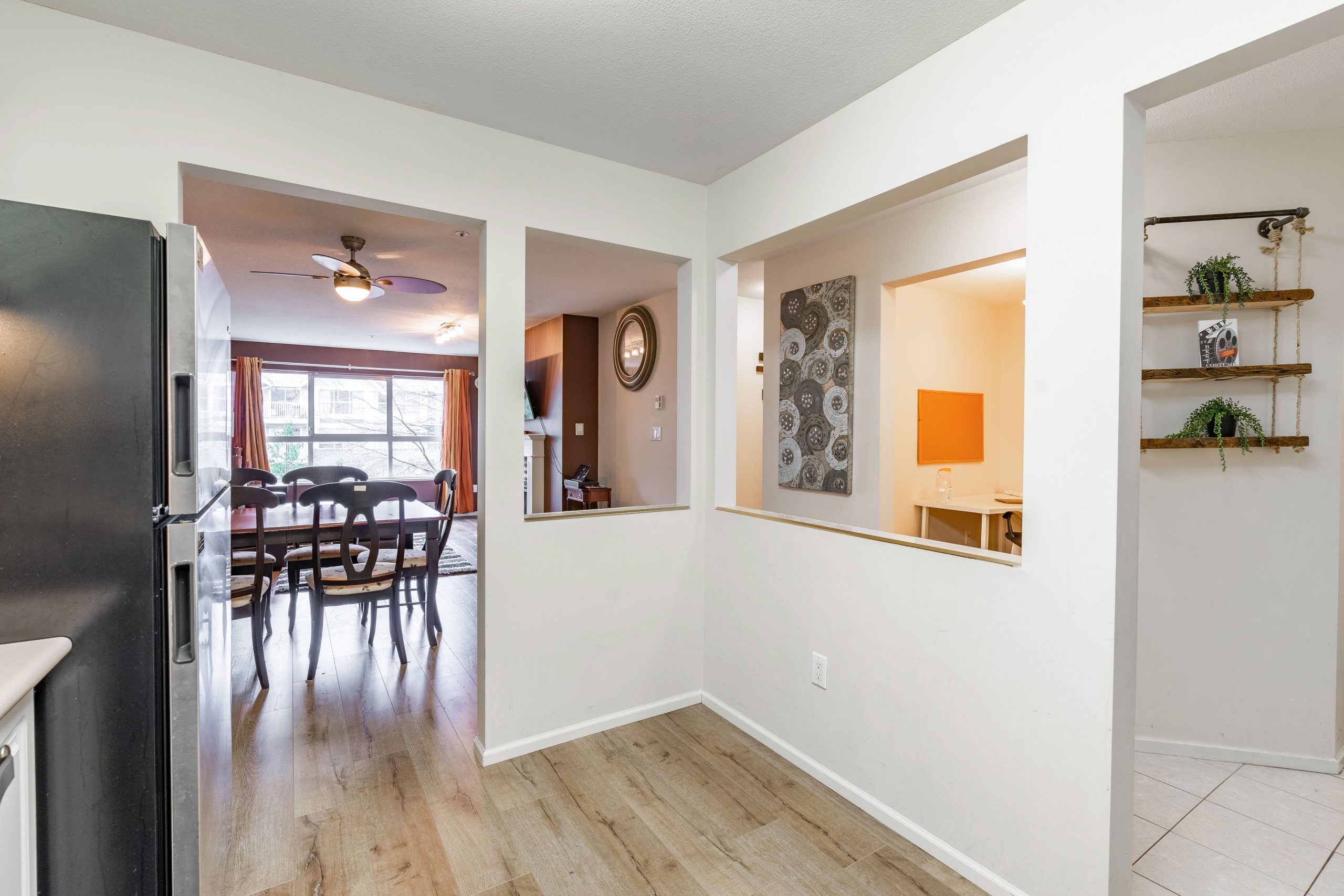 302 9650 148 Street, Surrey 12