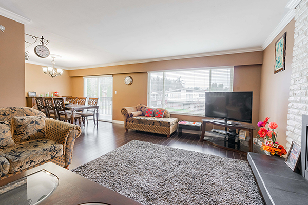 10030 143A St, Surrey 18