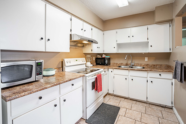 10030 143A St, Surrey 28