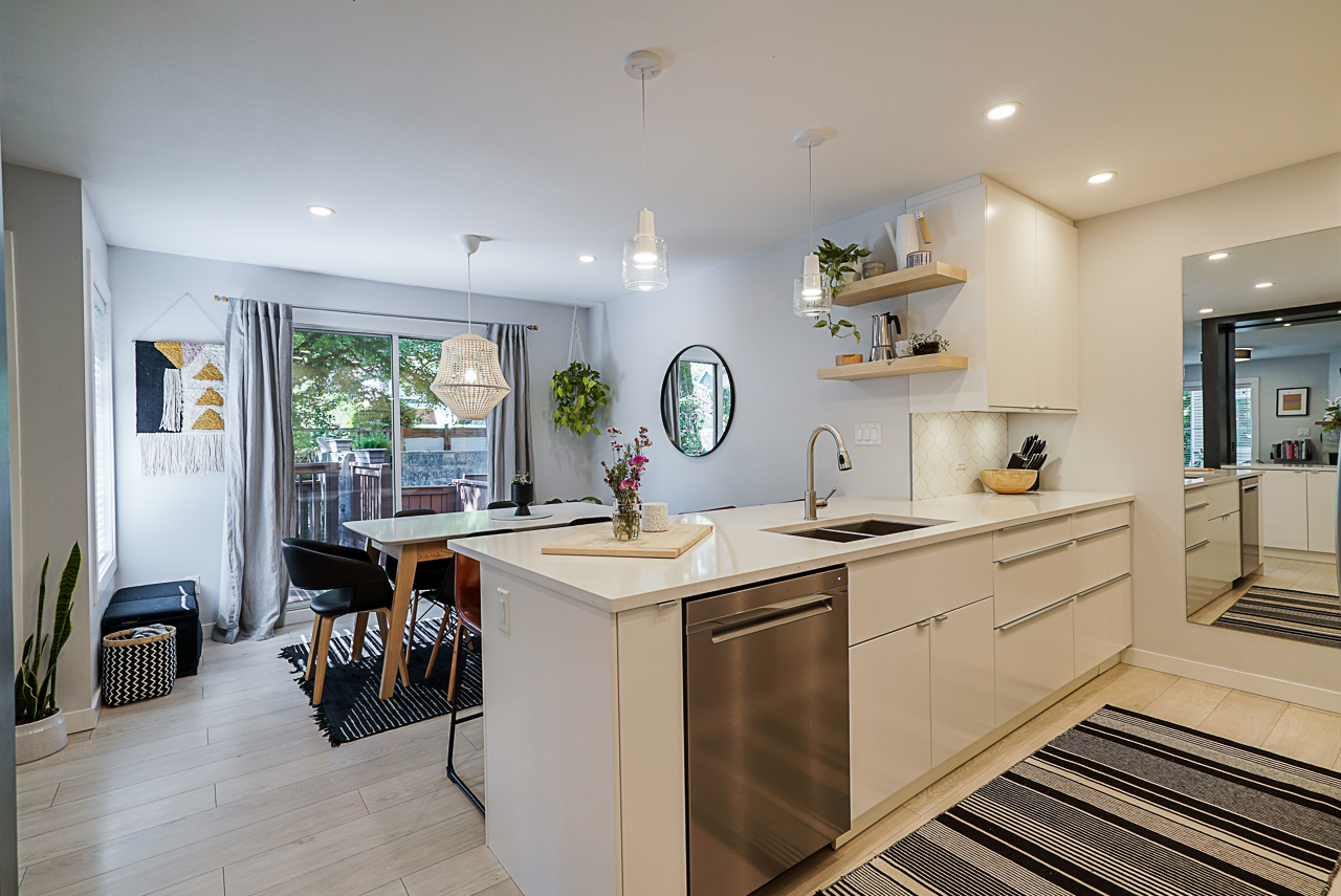 11 2223 St Johns Street, Port Moody 6