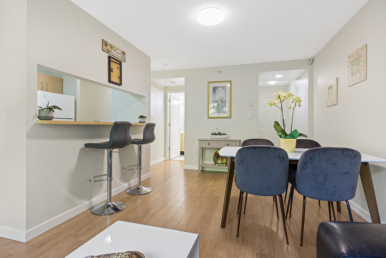 102 3588 Crowley Dr, Vancouver 10