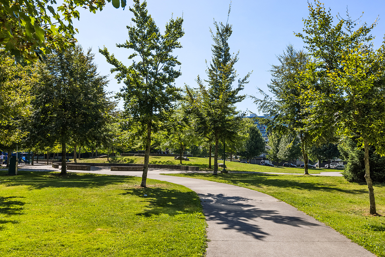 102 3588 Crowley Dr, Vancouver 15