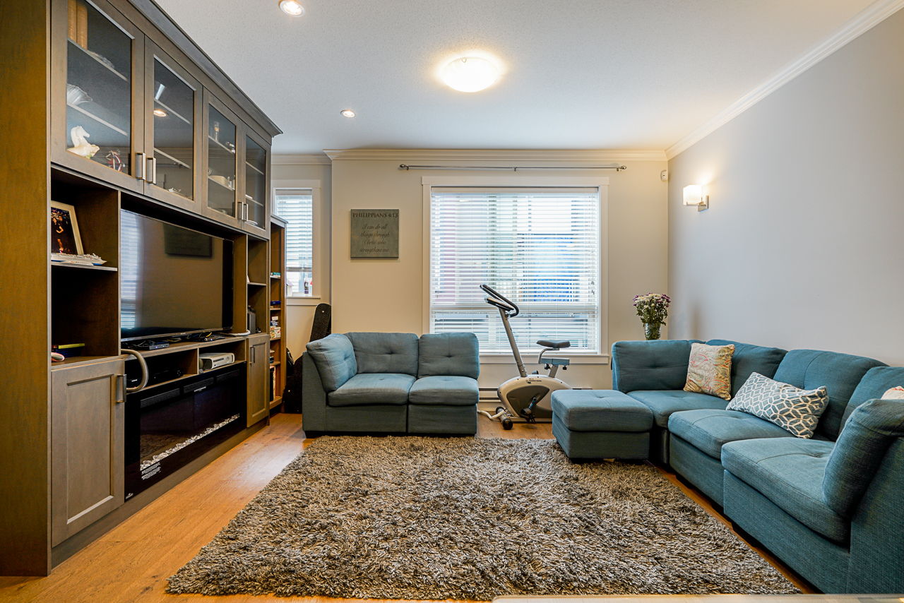 28 16127 87 Ave, Surrey 7
