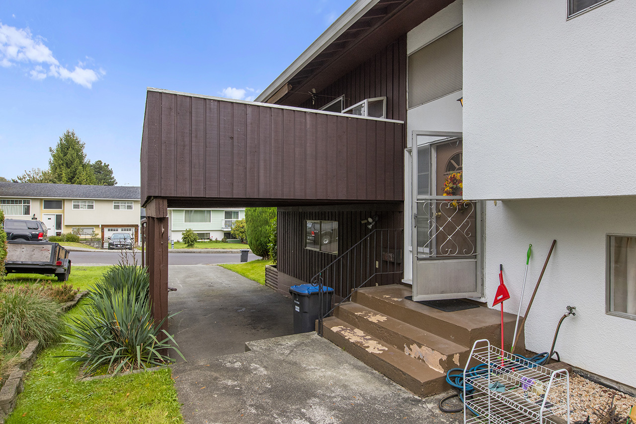 326 Wells Gray Pl, New Westminster 4
