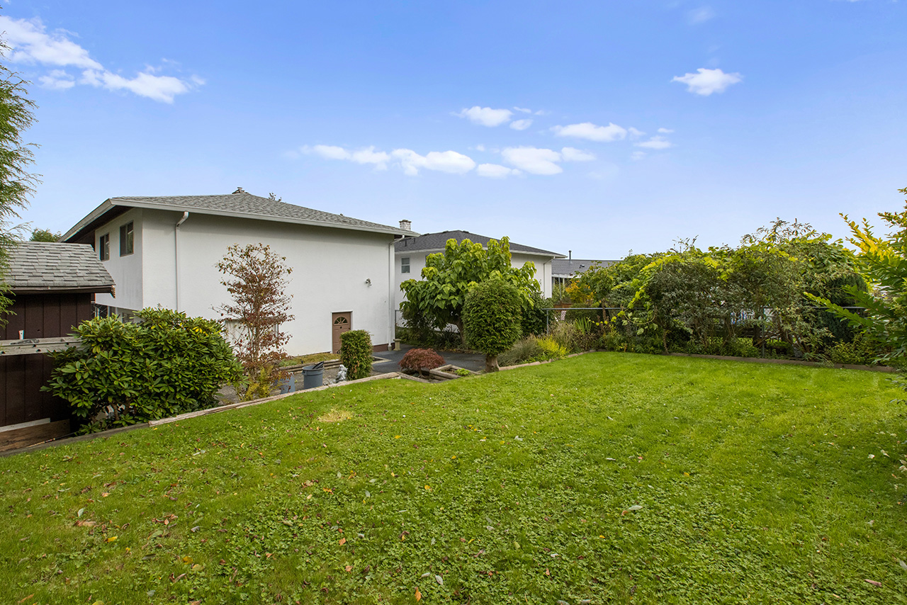 326 Wells Gray Pl, New Westminster 3