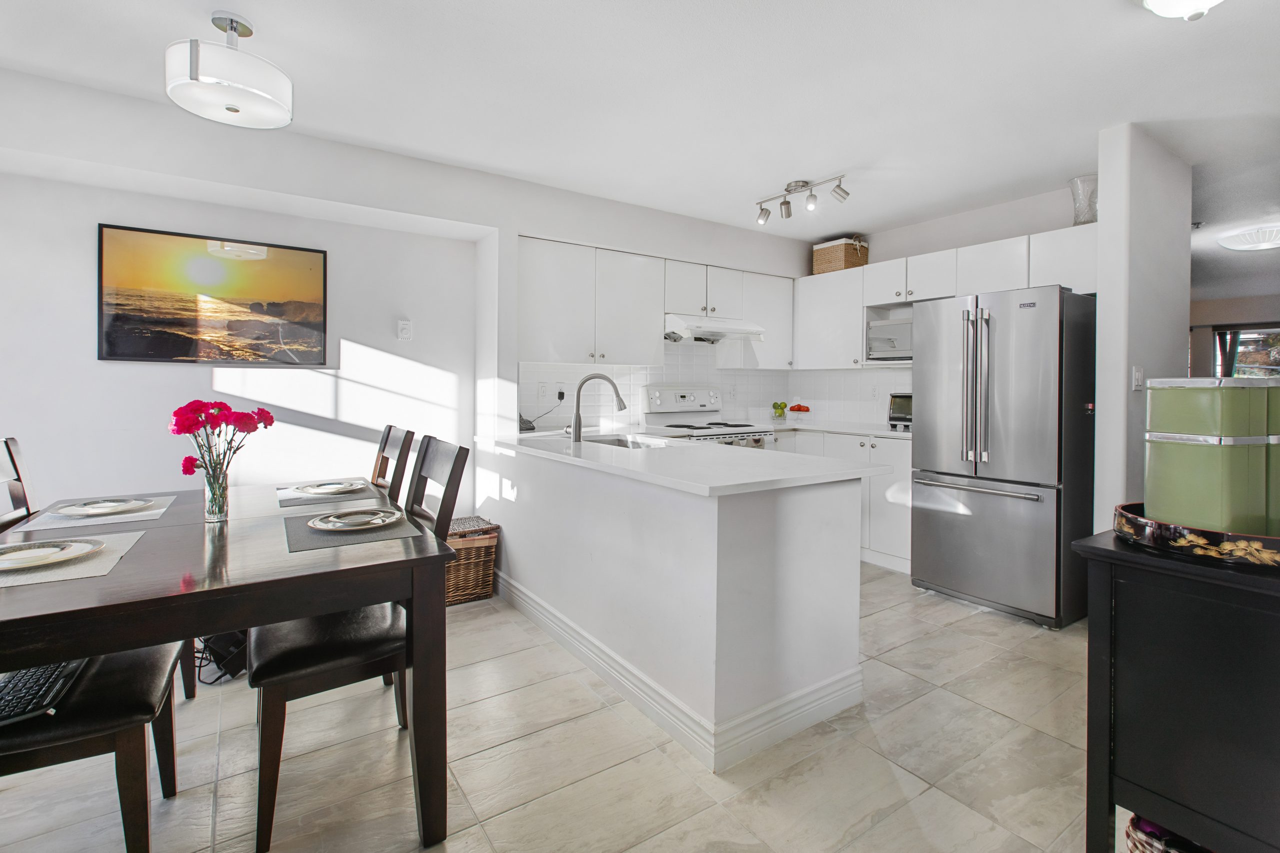 25 220 Tenth St, New Westminster 11