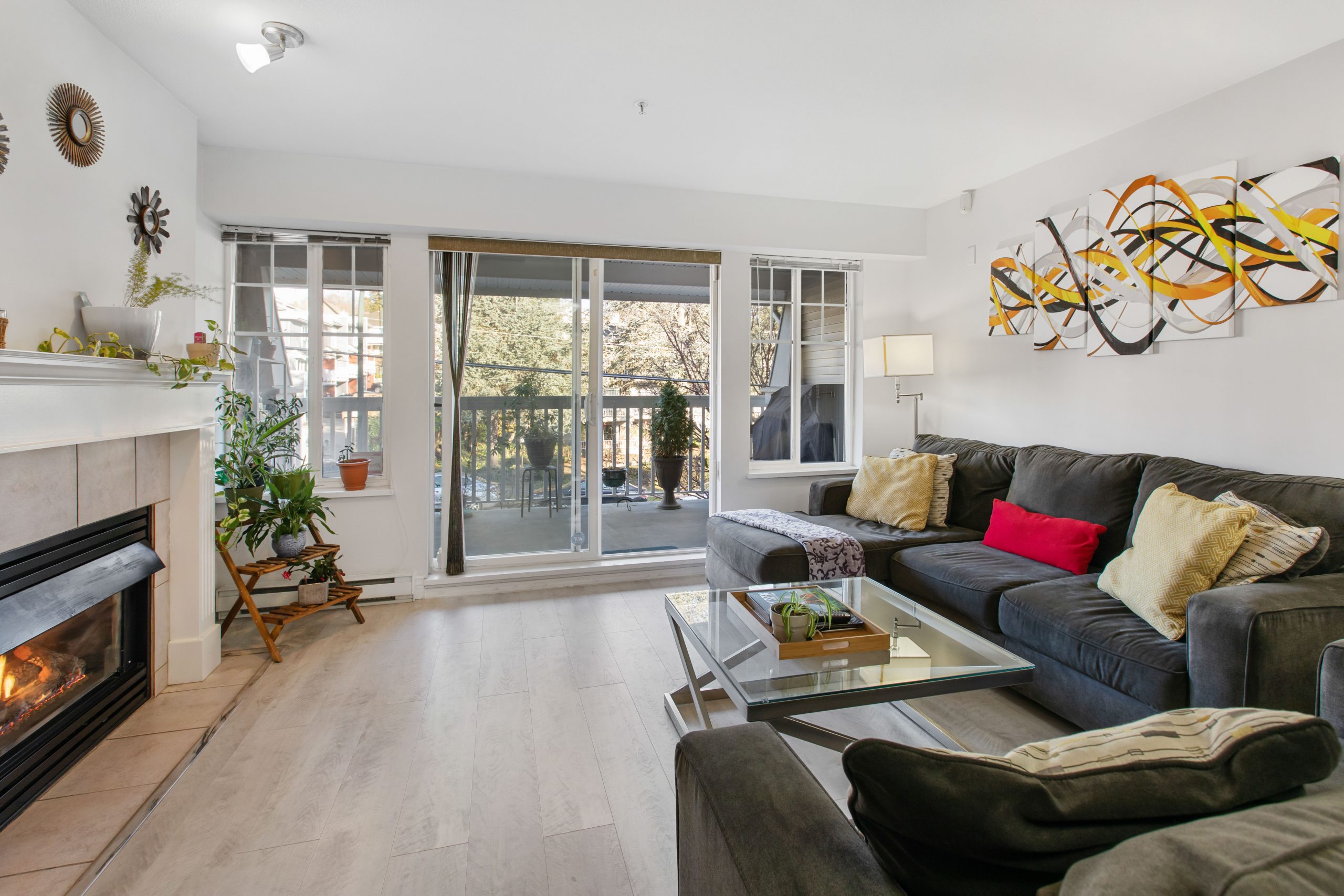 25 220 Tenth St, New Westminster 5