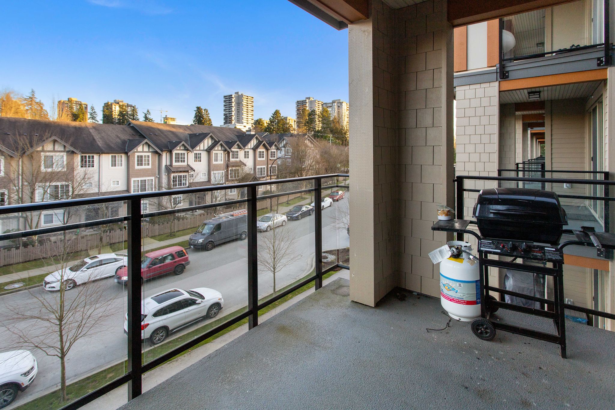 409 3399 NOEL DR 17