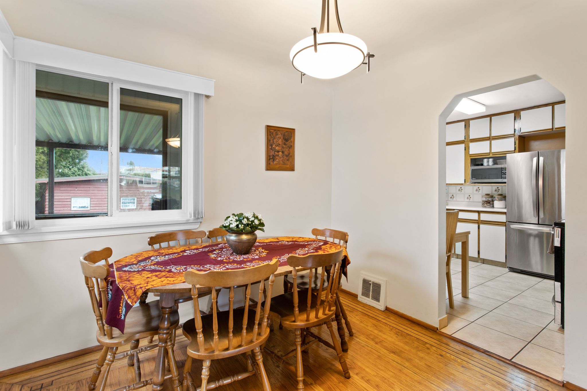 7310 JUBILEE AVENUE, BURNABY 9