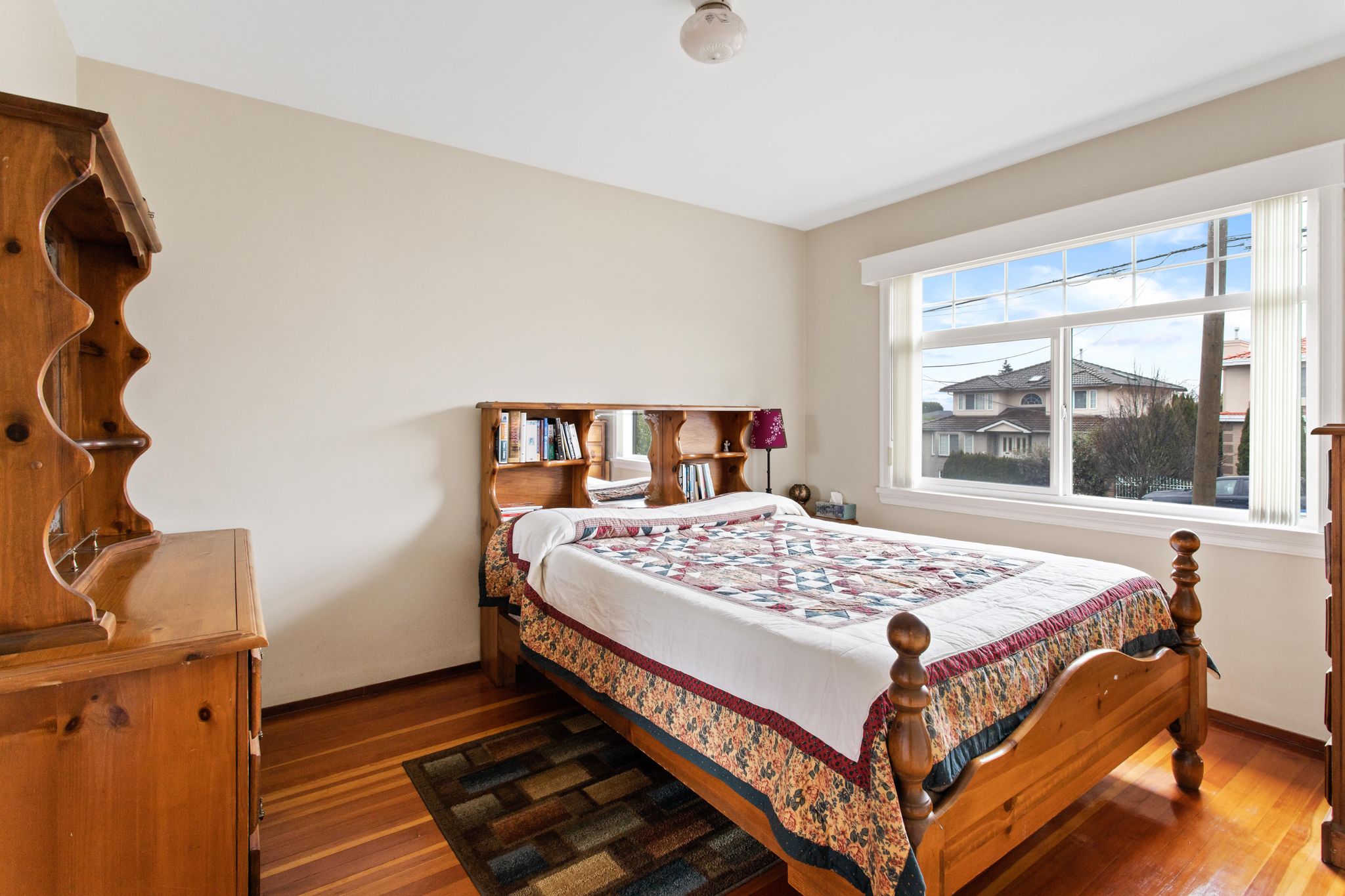 7310 JUBILEE AVENUE, BURNABY 10