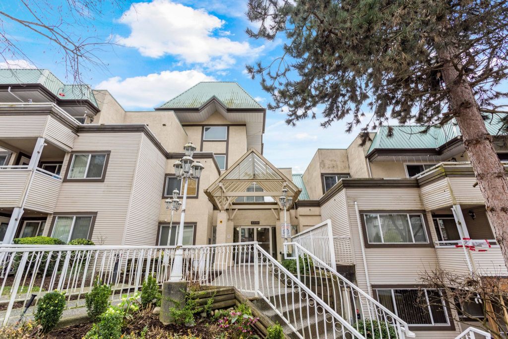 818 1310 Cariboo St, New Westminster
