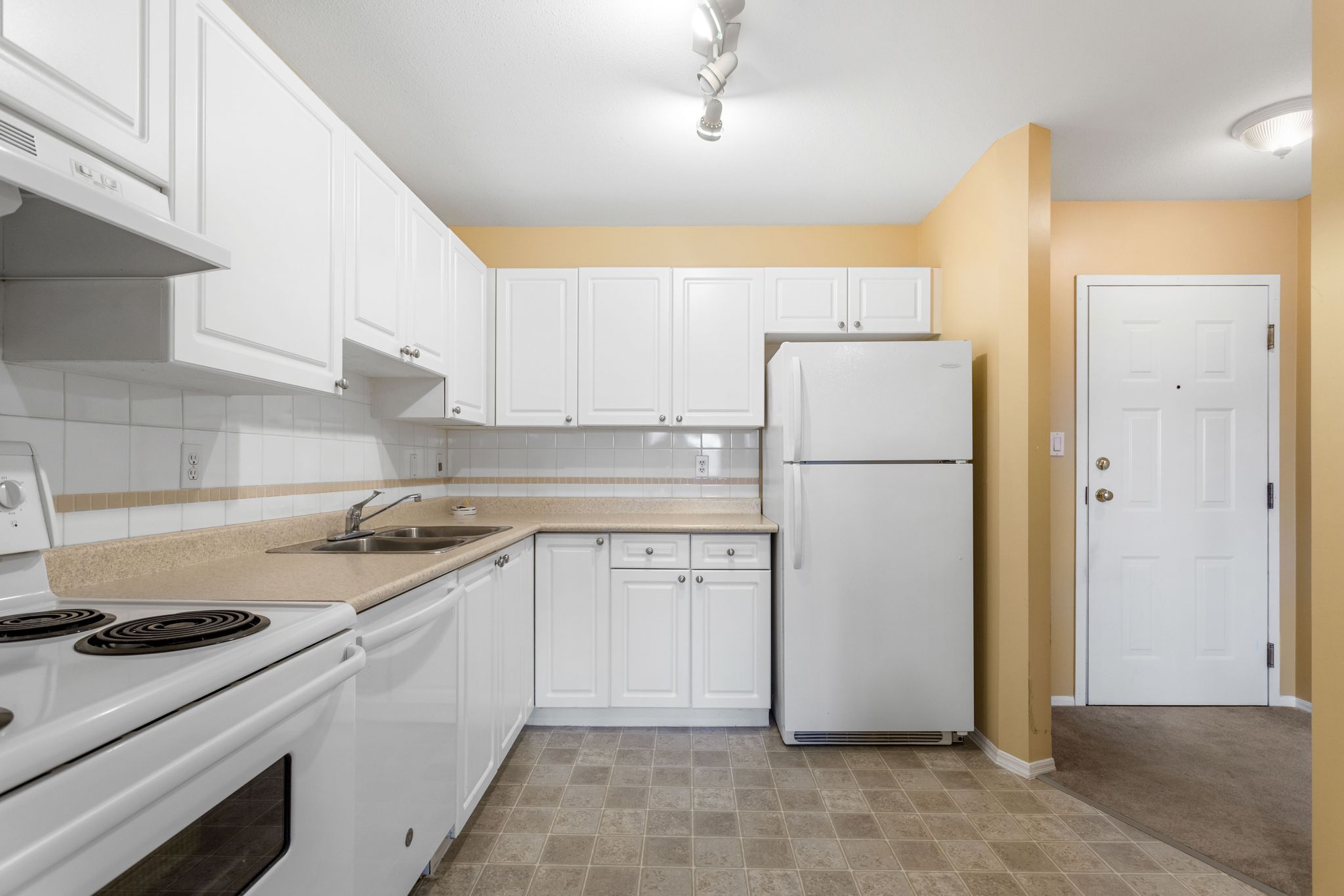 818 1310 Cariboo St, New Westminster 4