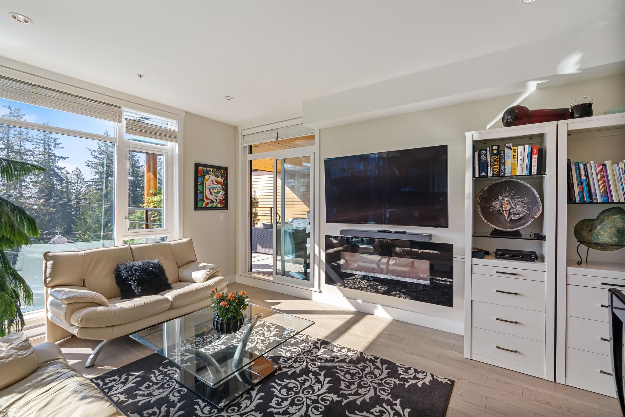 403 14855 Thrift Ave, White Rock 8