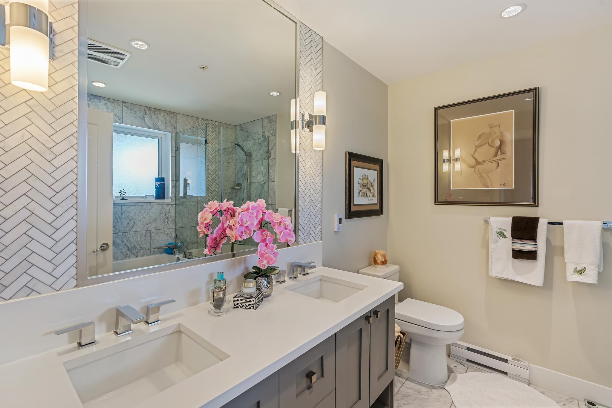 403 14855 Thrift Ave, White Rock 17