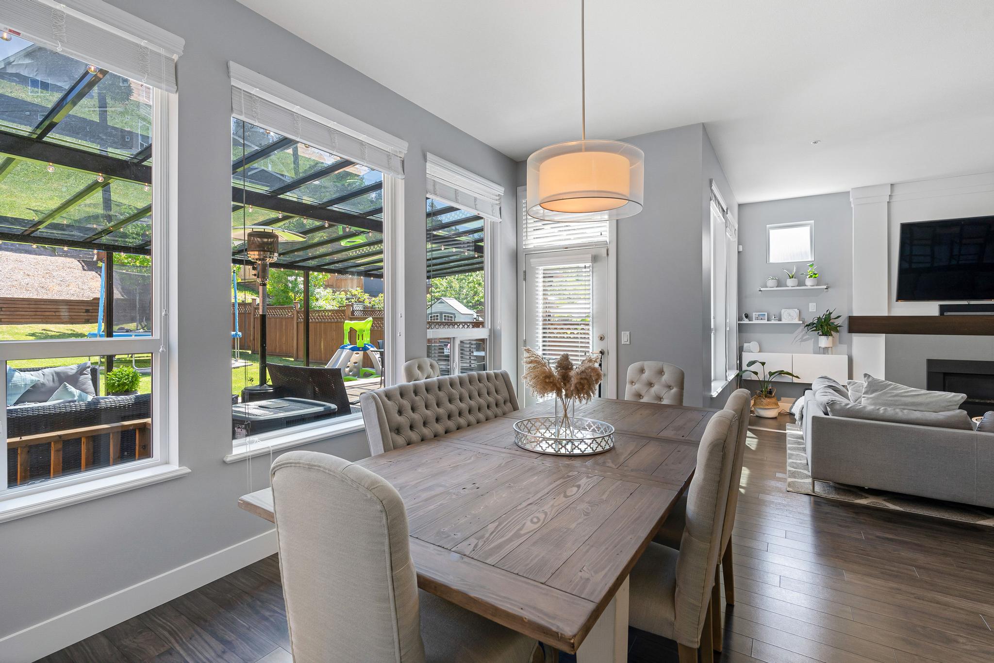 10468 McEachern St, Maple Ridge 11