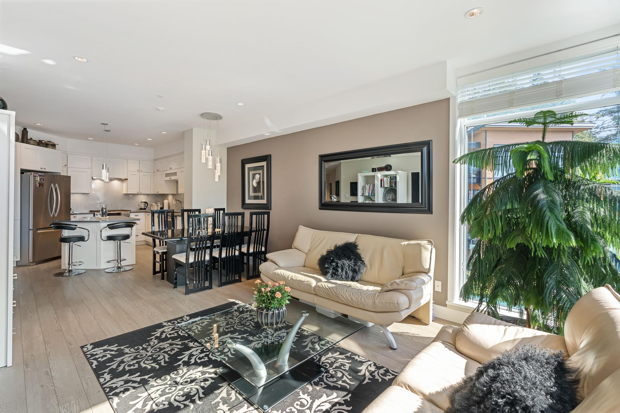 403 14855 Thrift Ave, White Rock 7