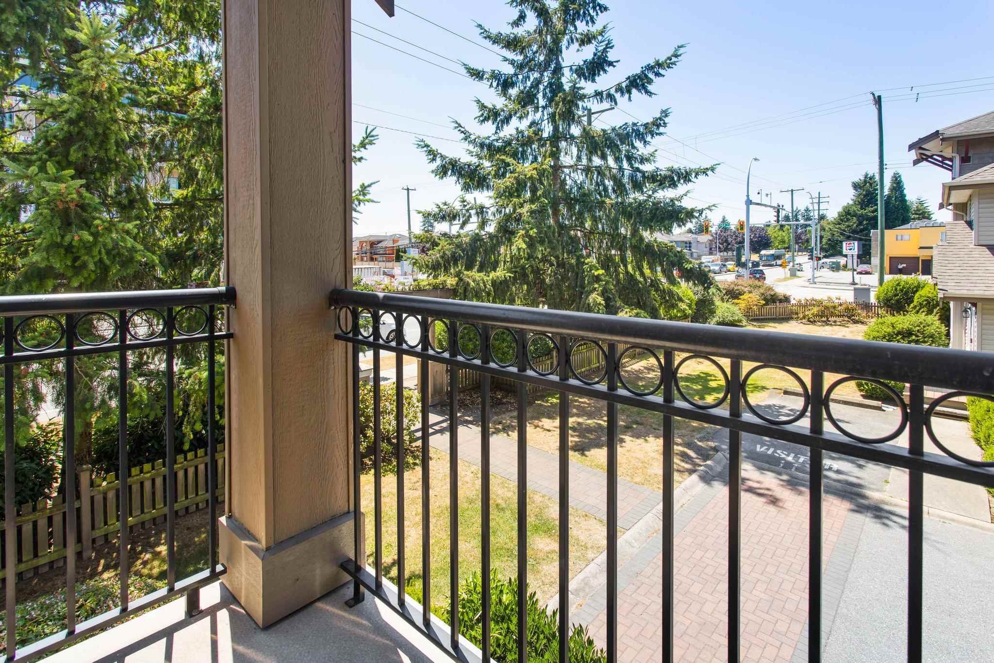 33 14453 72 AVENUE, Surrey 11