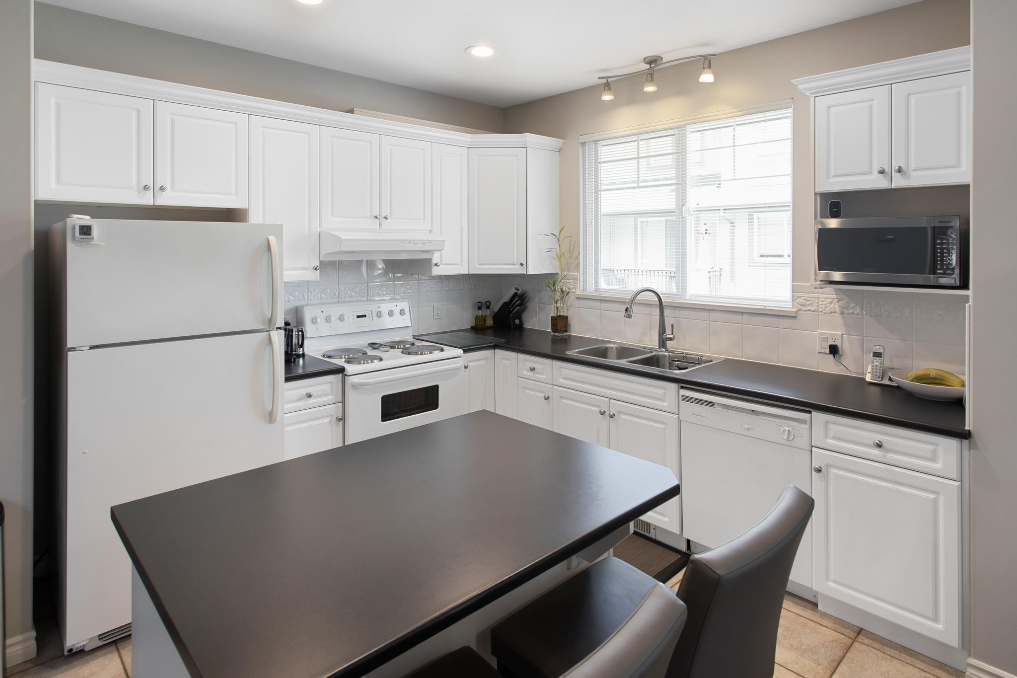 33 14453 72 AVENUE, Surrey 6