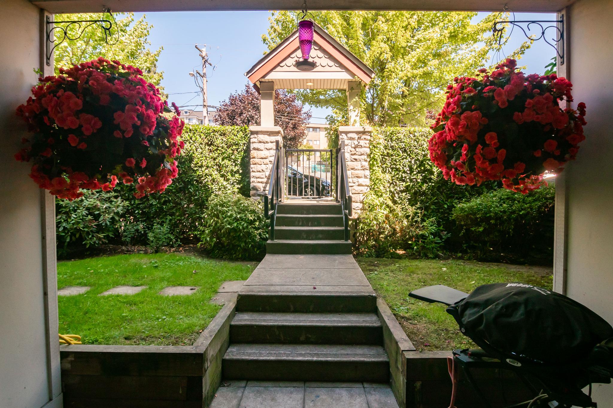 105 976 ADAIR AVE, Coquitlam 5