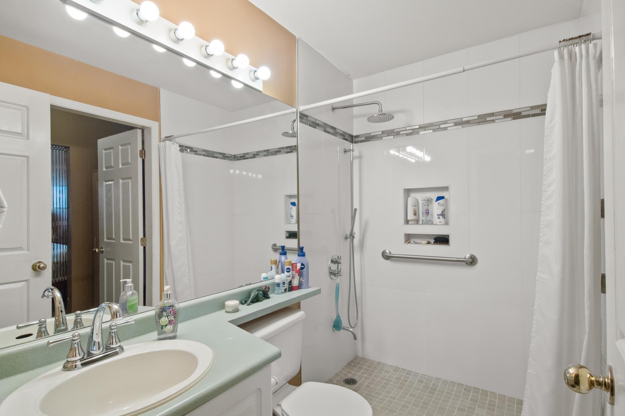 113 12739 72 Ave, Surrey 10