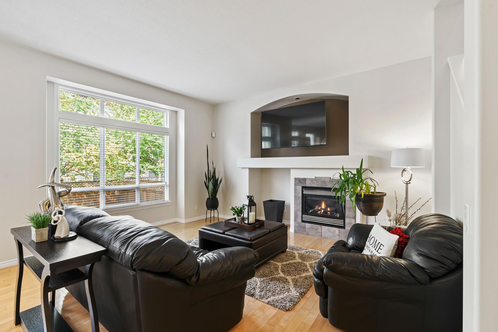 7089 200A ST, Langley 16