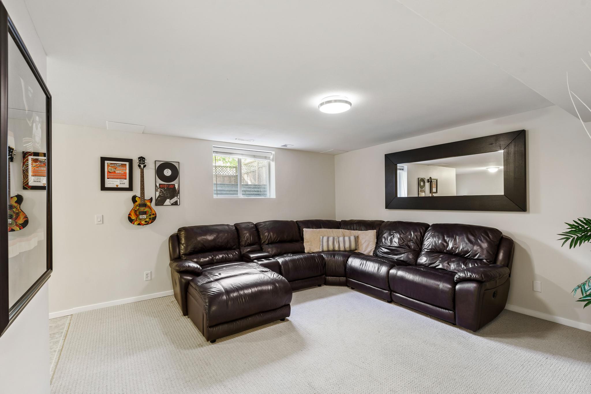7089 200A ST, Langley 33