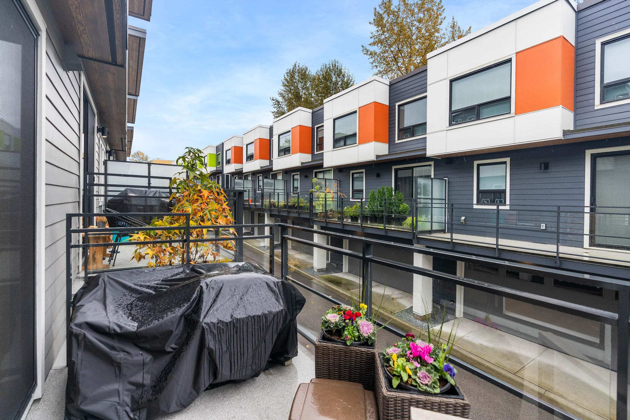 202 3105 St. George Street, Port Moody 29