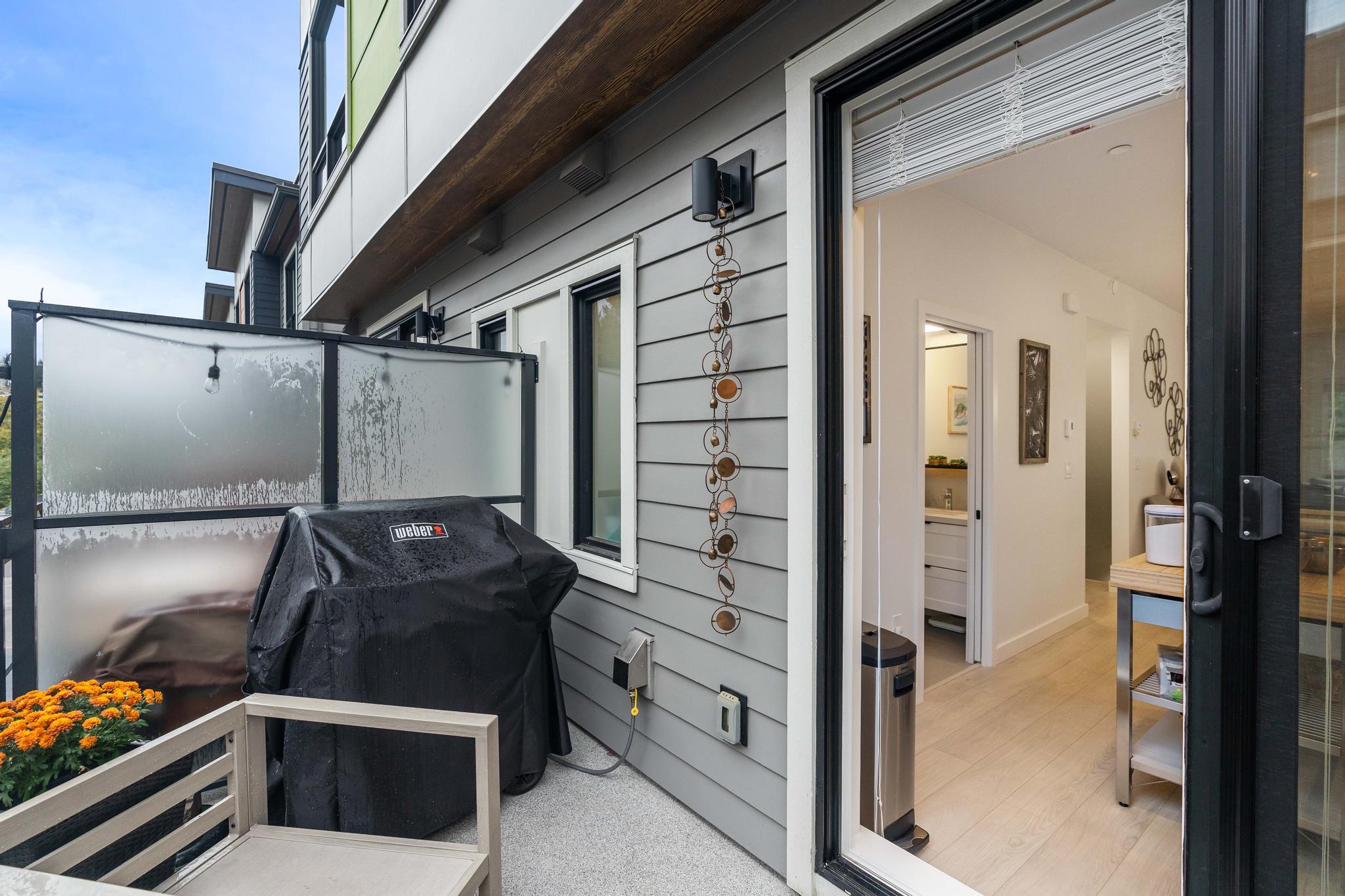 202 3105 St. George Street, Port Moody 31