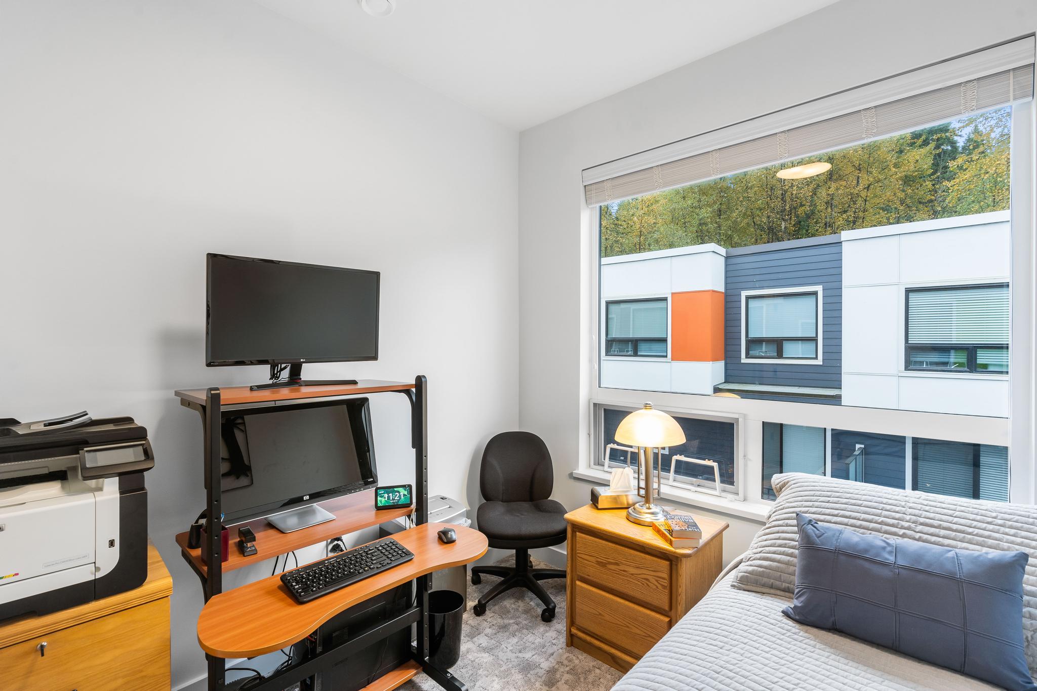 202 3105 St. George Street, Port Moody 36