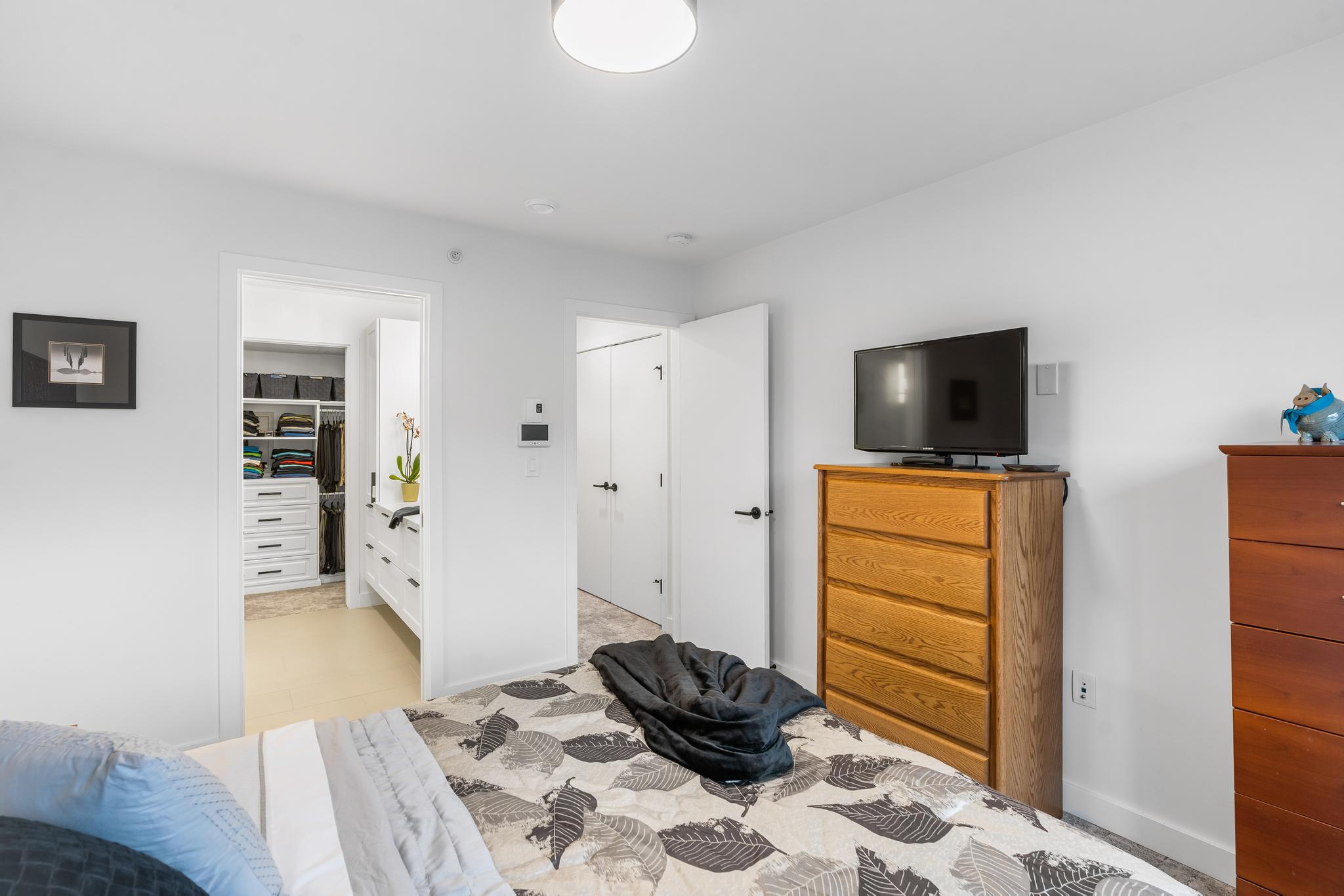202 3105 St. George Street, Port Moody 41