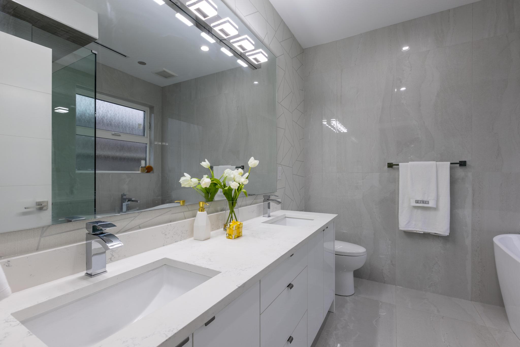 7723 Elford Street, Burnaby 16