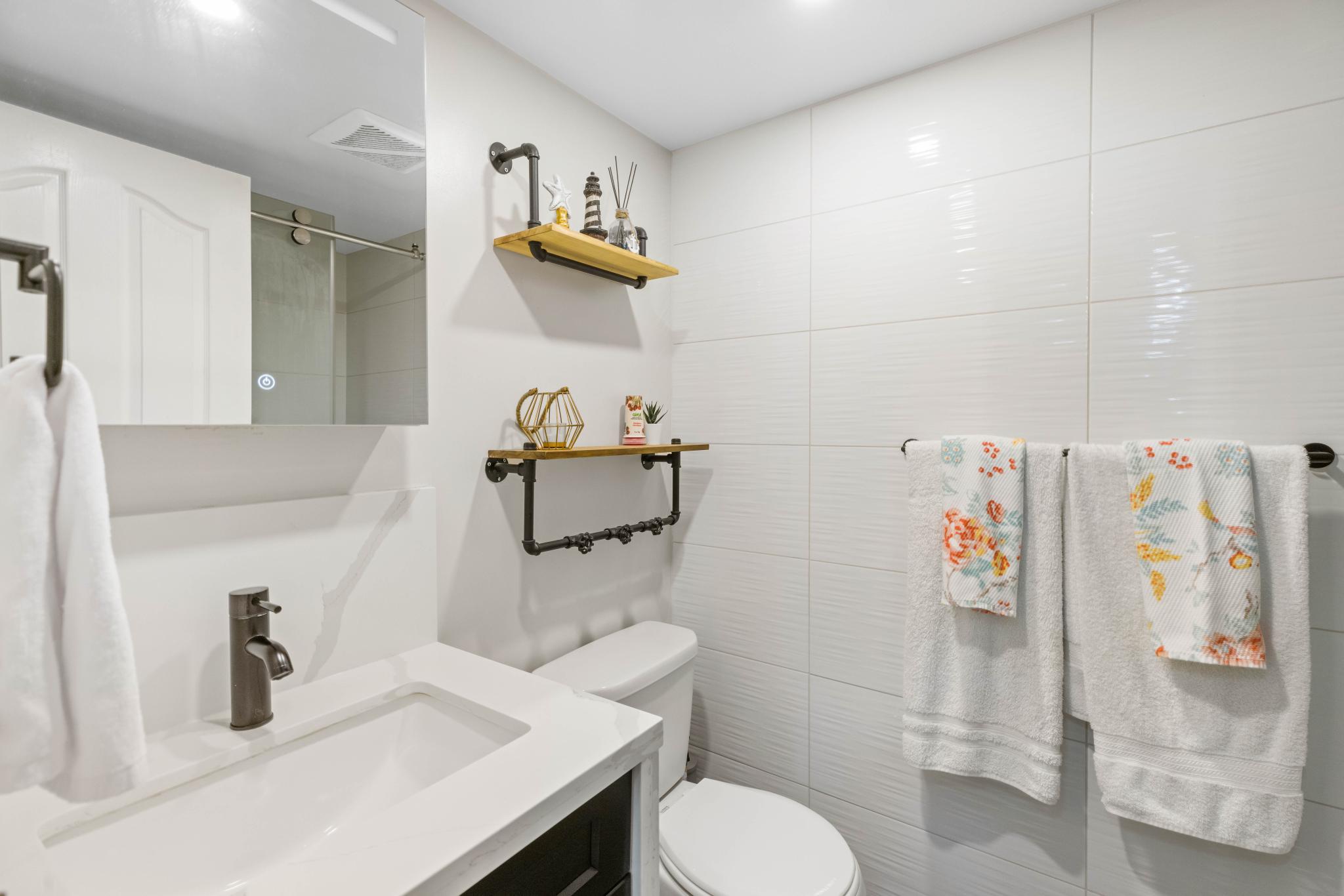 1502 3980 CARRIGAN COURT, NORTH BURNABY 19