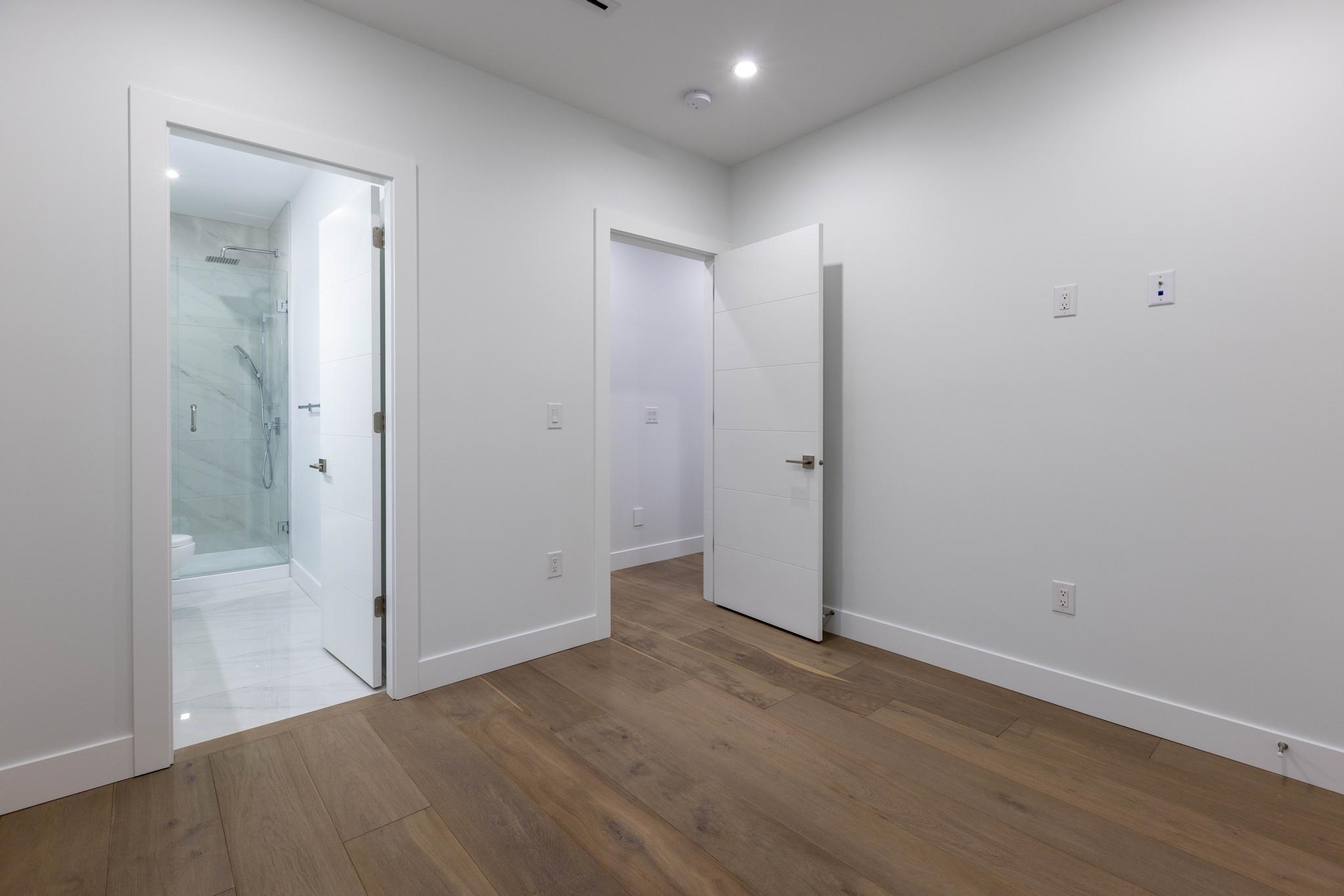 7723 Elford Street, Burnaby 24