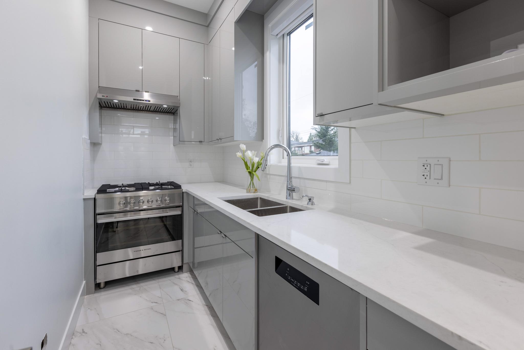 7723 Elford Street, Burnaby 32