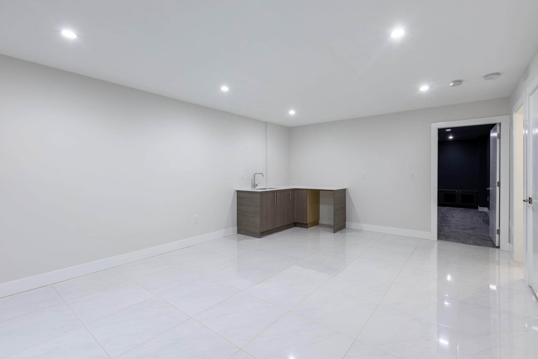 7723 Elford Street, Burnaby 50